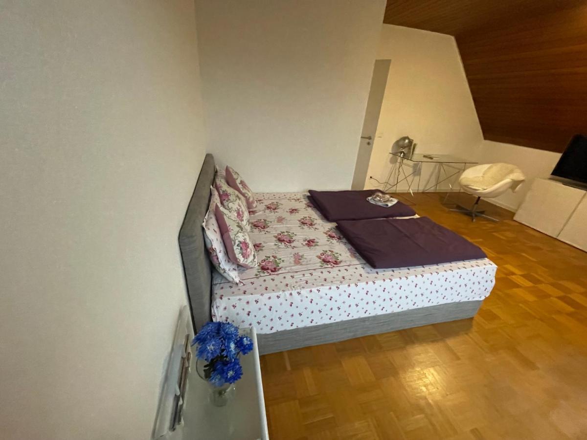 Privatunterkunft Flyhigh Stuttgart